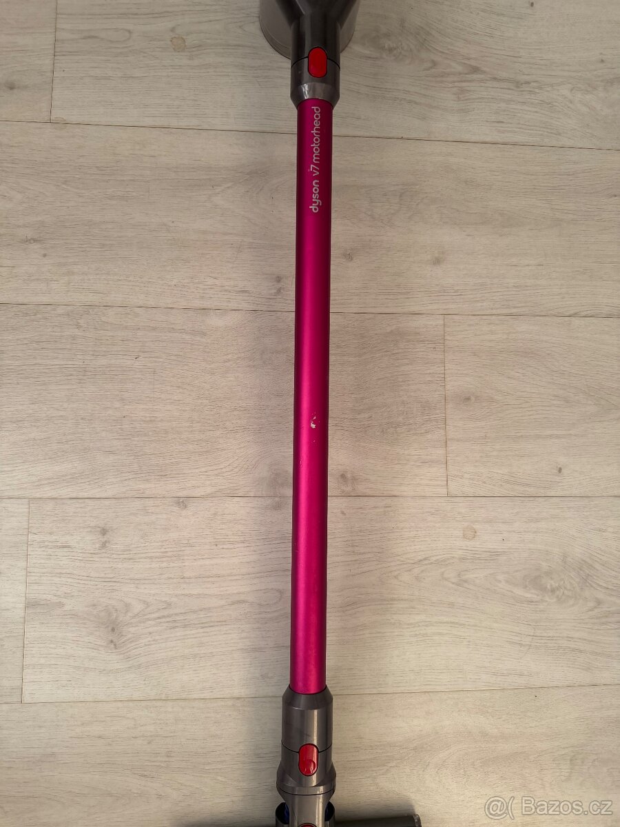 Dyson V7 - 5