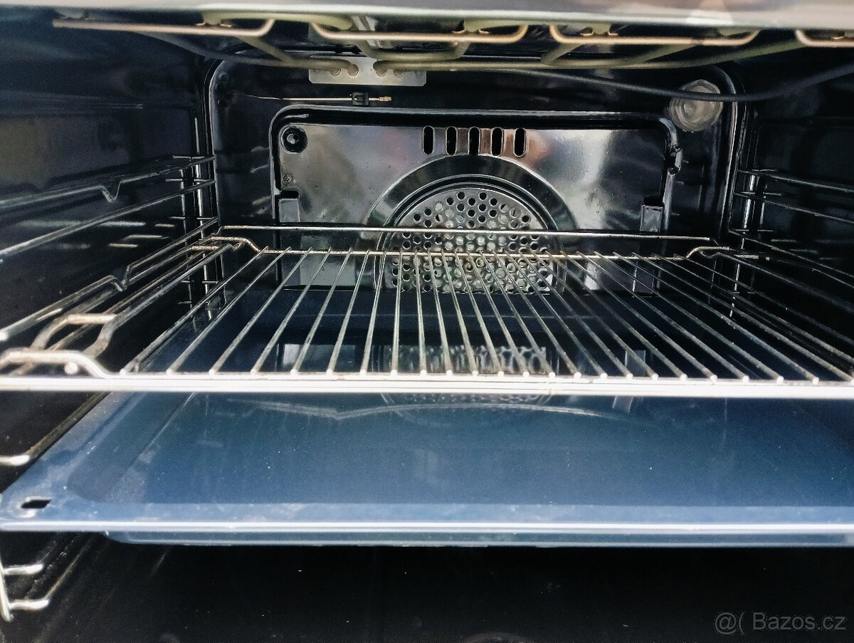 Vestavná trouba Debbauer horkovzdušná Top stav - 5