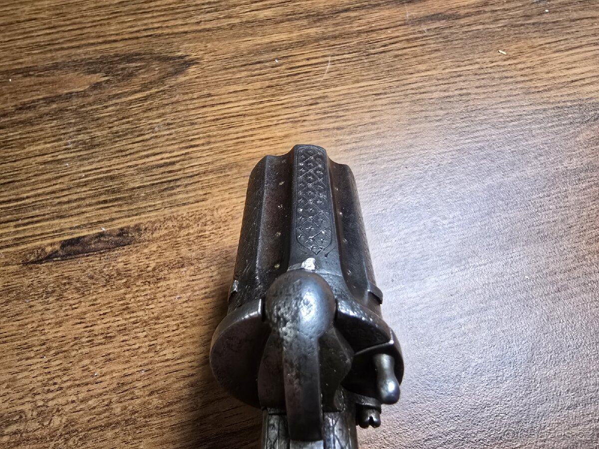 KRÁSNÁ HISTORICKÁ HONOSNÁ PISTOLE PEPŘENKA - 5
