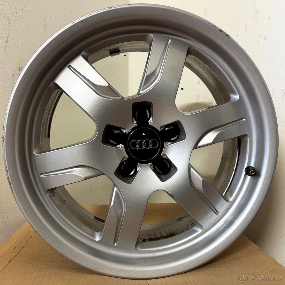 AUDI/ŠKODA/VW/MB 5x112 R17 ET28 (7,5Jx17) 66,6mm - 5