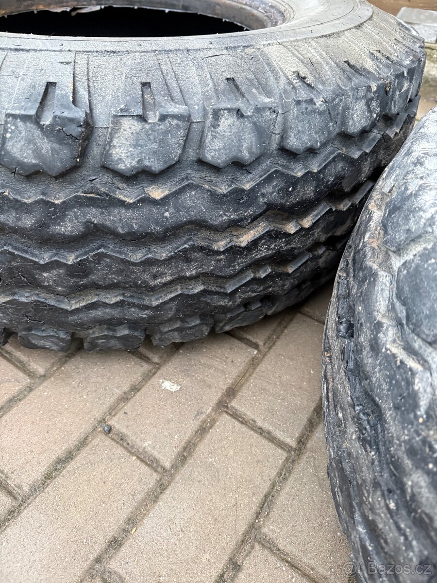 Vlek BSS 8t - pláště Barum - 5