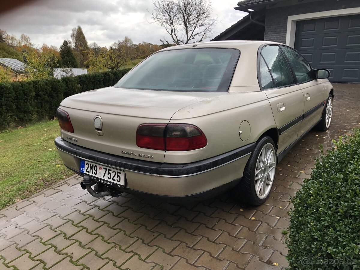 Opel Omega 2,5 TDS - 5