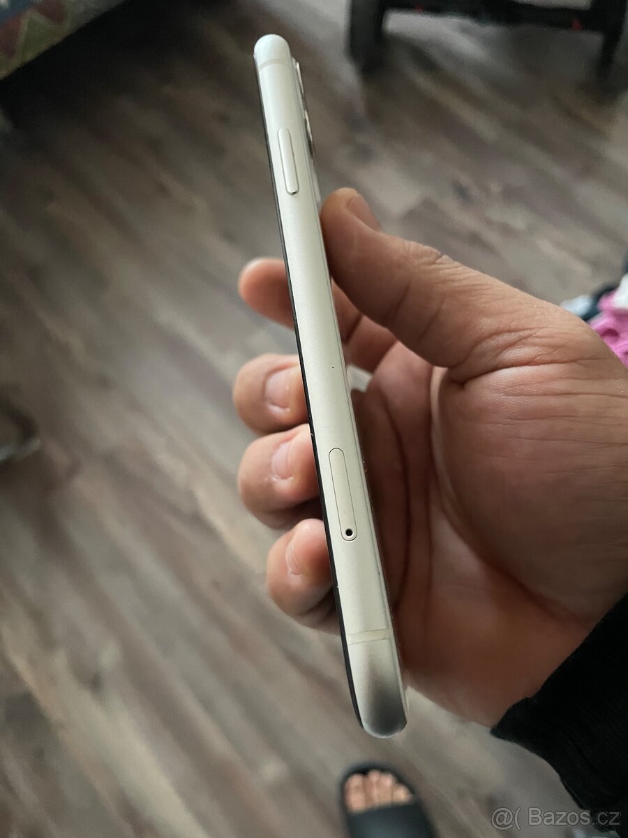 Prodám iPhone 11 Top stav - 5