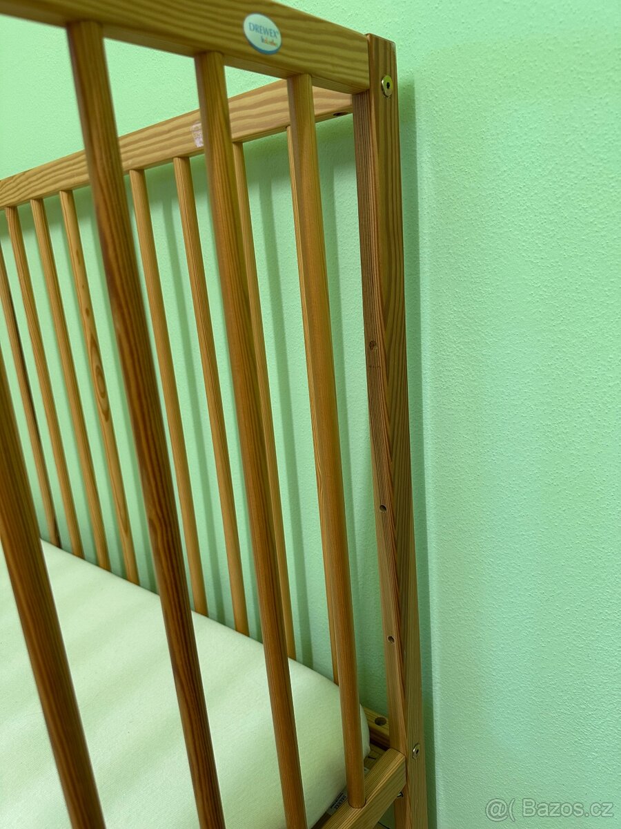 Dřevěná dětská postýlka - 5