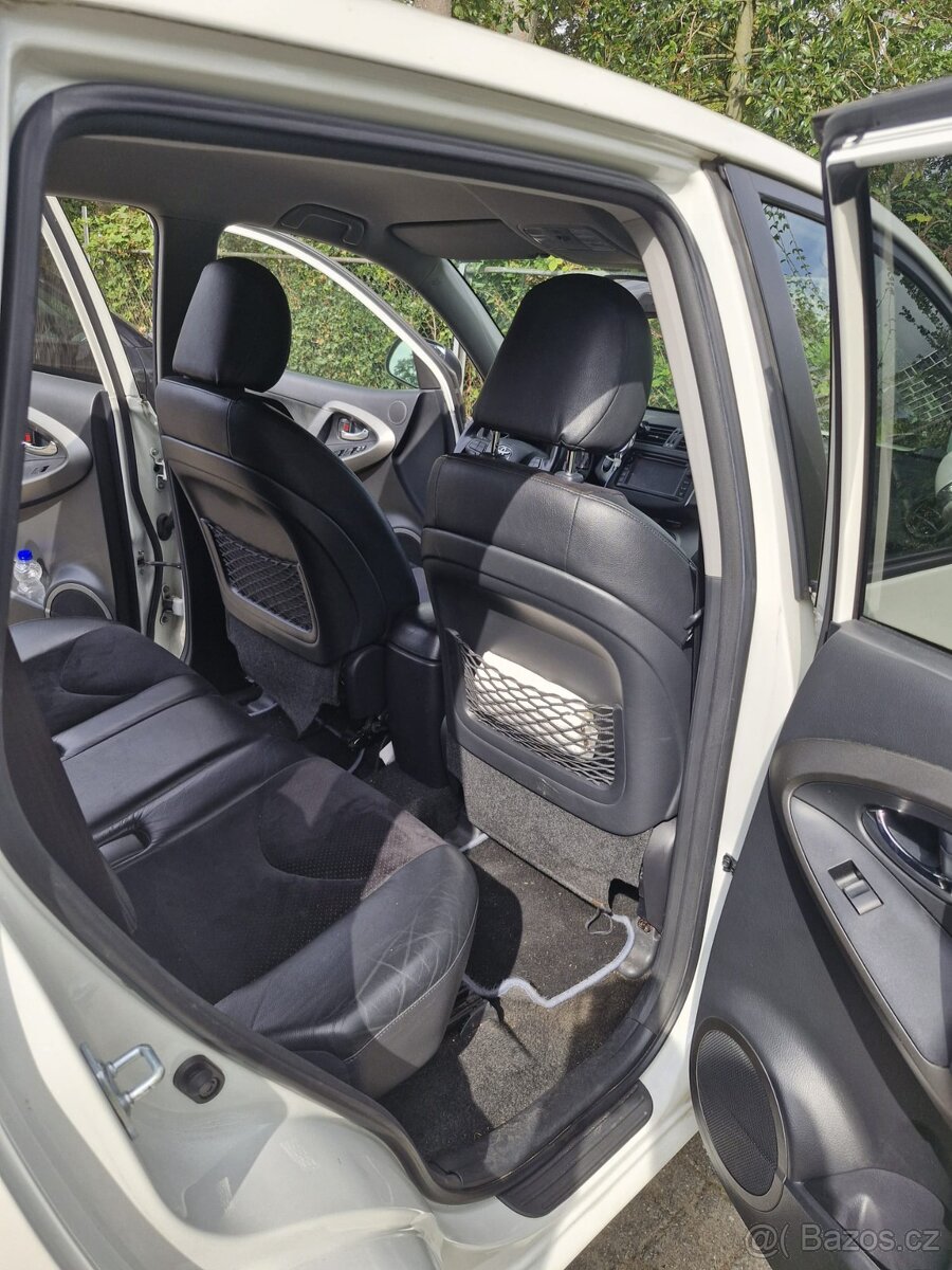 Toyota Rav4, 2.2 D-4D 4x4 (110 KW) - 5