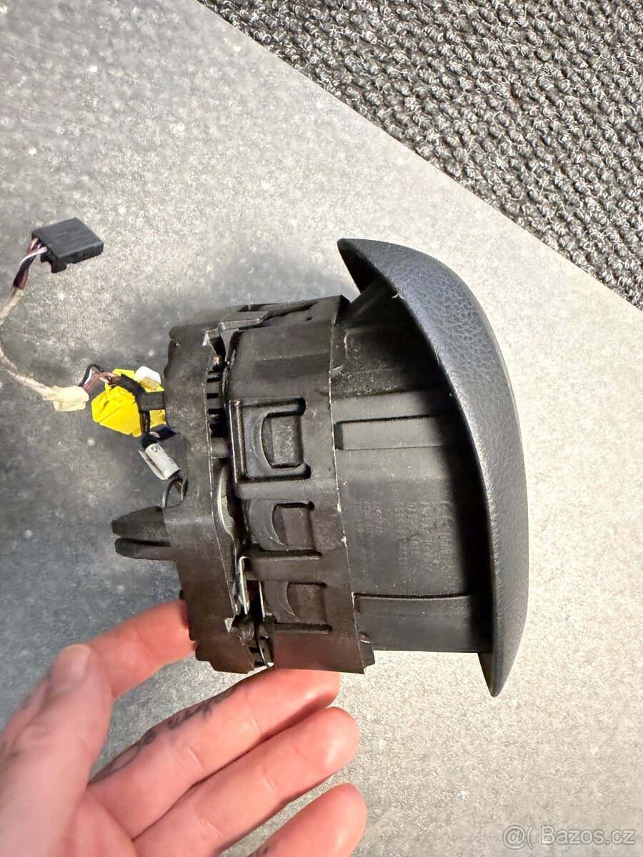 Airbag řidiče Škoda Octavia 3 do 2018 - 5