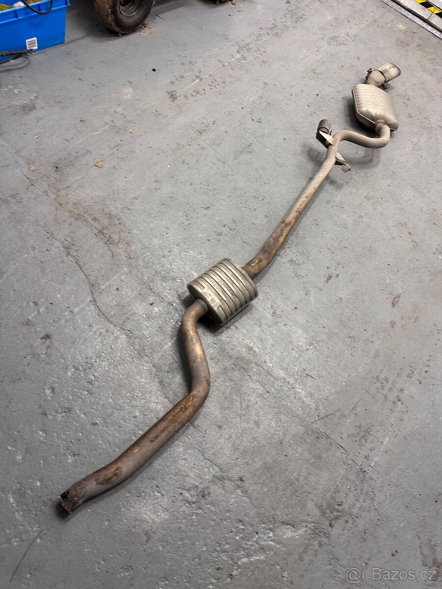 Bmw e91 320D výfuk - 5