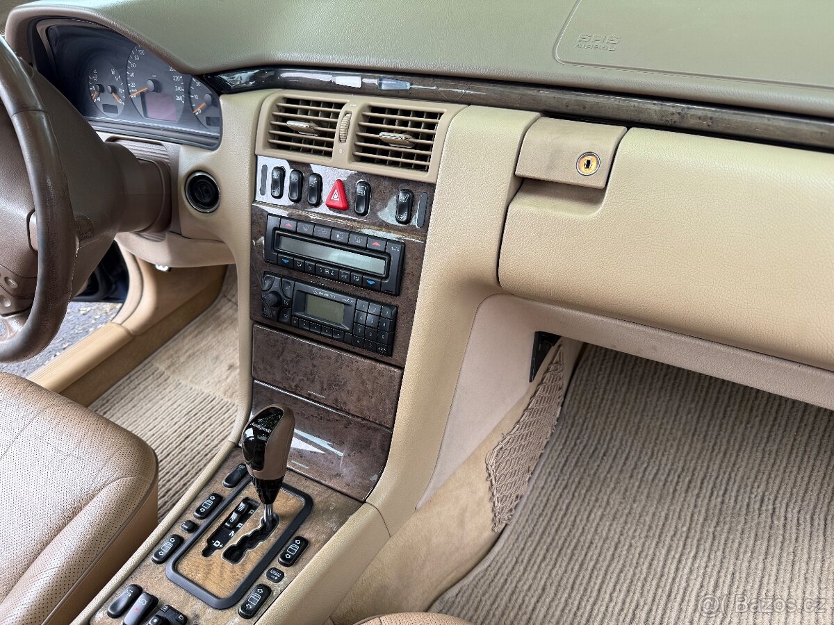 Mercedes E240 125kw 2002 Avantgarde 230 000Km, plná výbava - 5