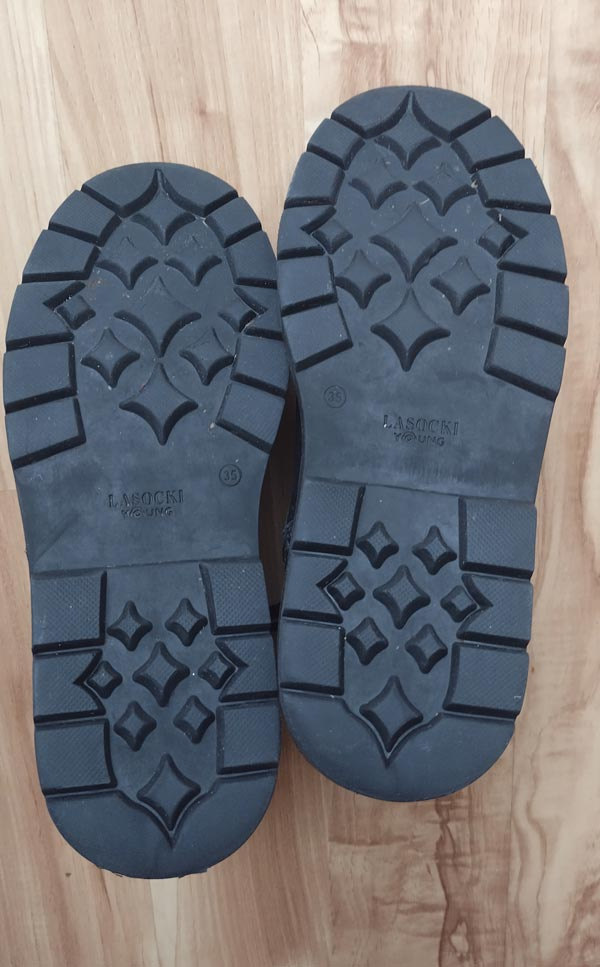 Dámské/dívčí zimní boty černé barvy se zateplením vel. 35 - 5