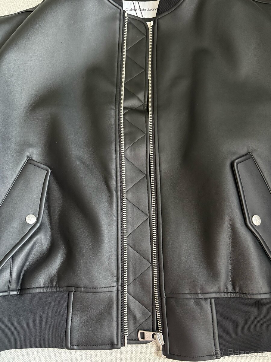 Pánská černá bunda bomber - Calvin Klein Jeans - 5