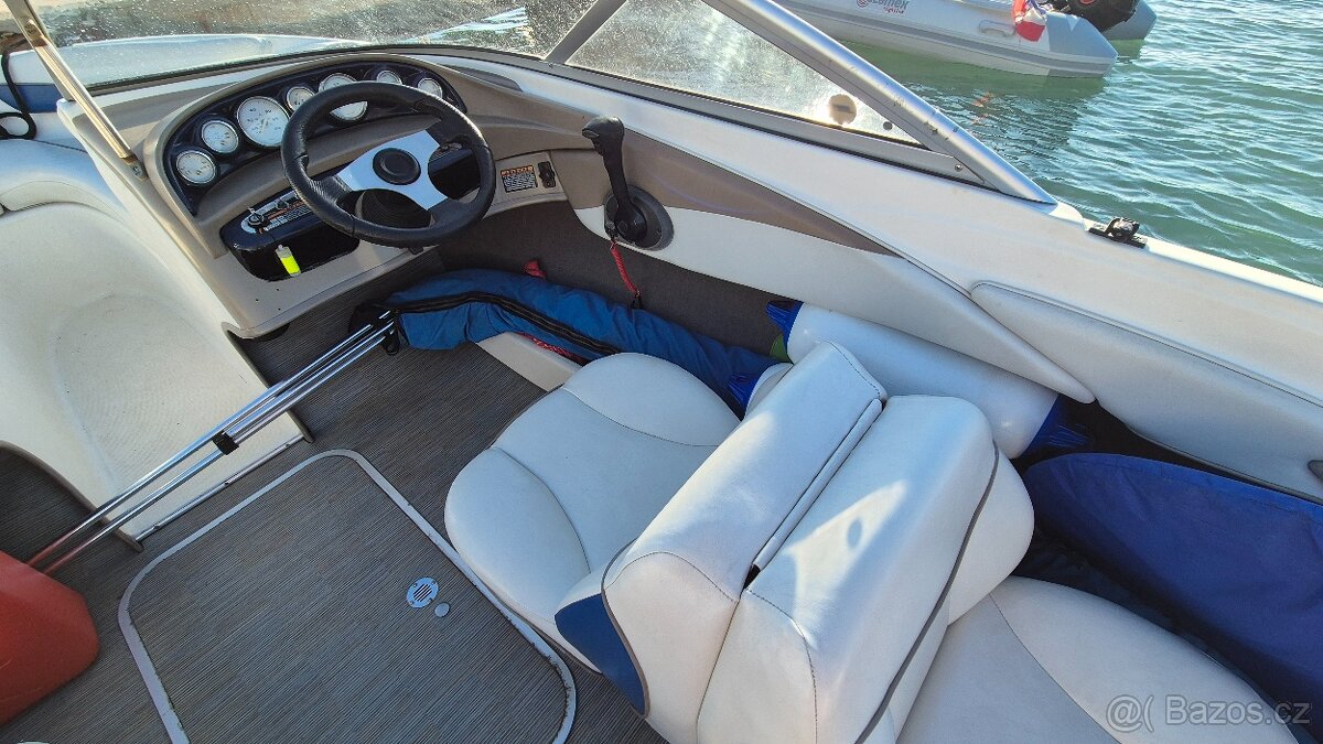 Motorový člun Bayliner 185, po servisu, vlek. Odpočet DPH - 5