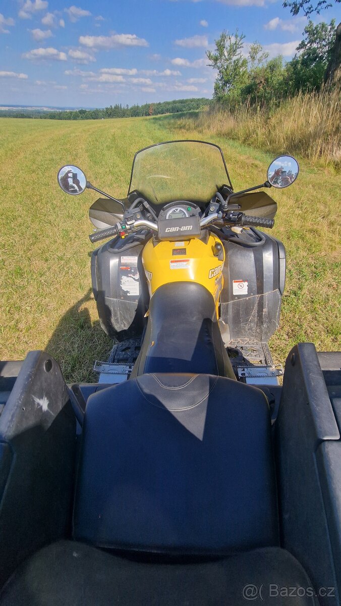 Can-Am Outlander 800R