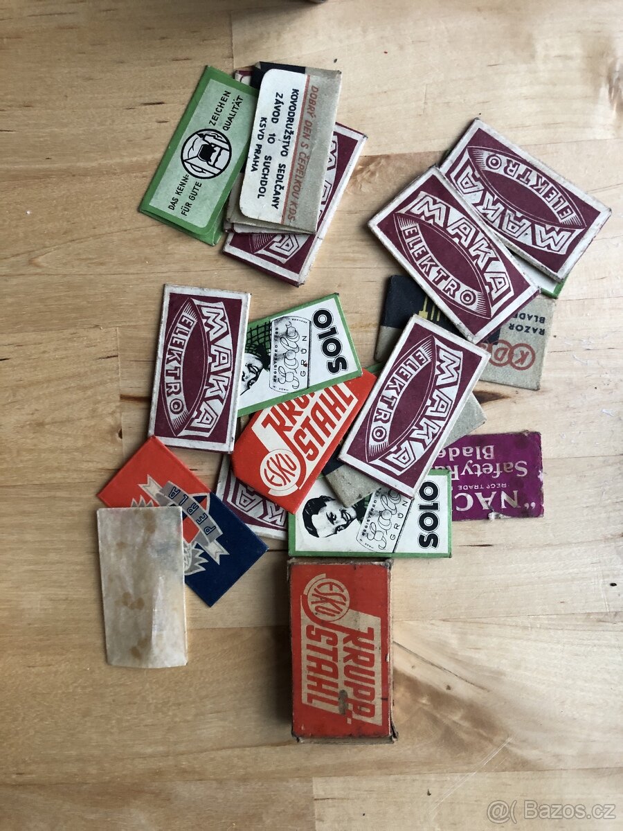 strojek na broušení holicích čepelek - 5