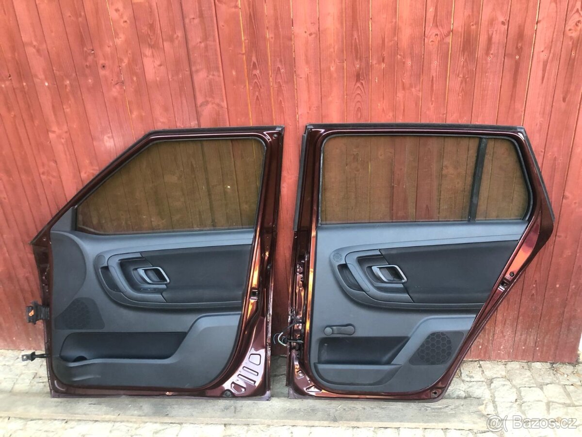 Škoda Fabia II kombi - pravé dveře - 5