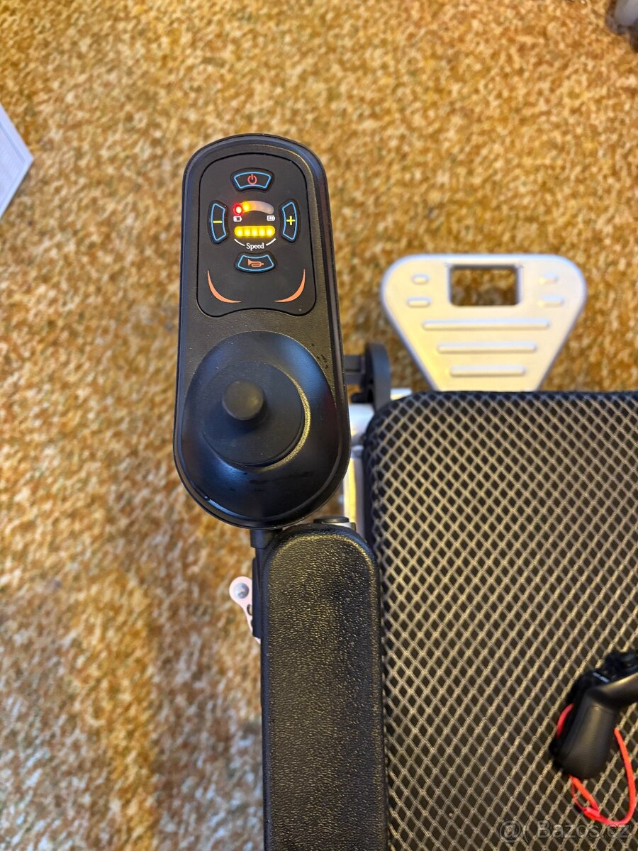 Elektrický invalidní vozík - 5