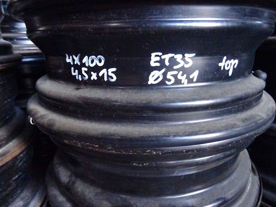 Plechové disky 15",rozteč 4x100,ET 35,šíře 4,5J, střed 54,1 - 5