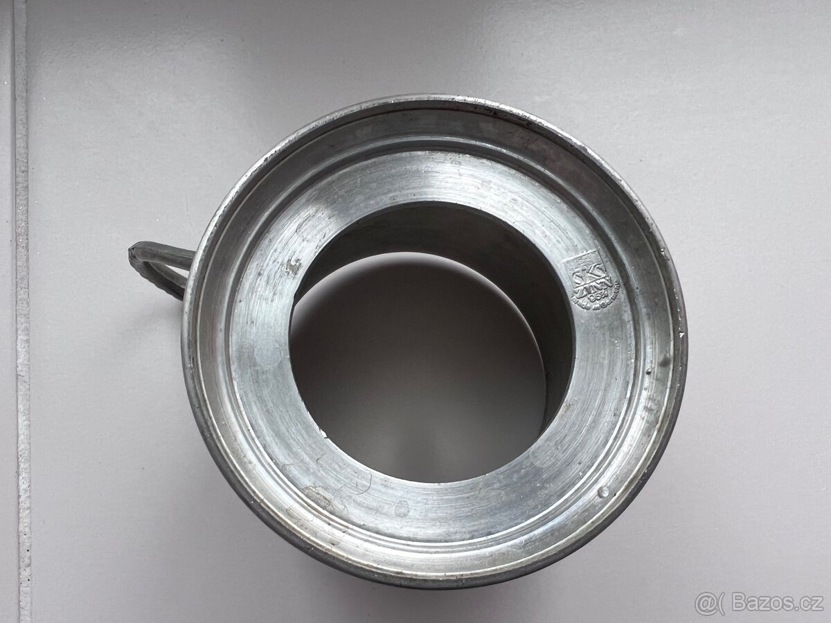 Držák nápojů - 5