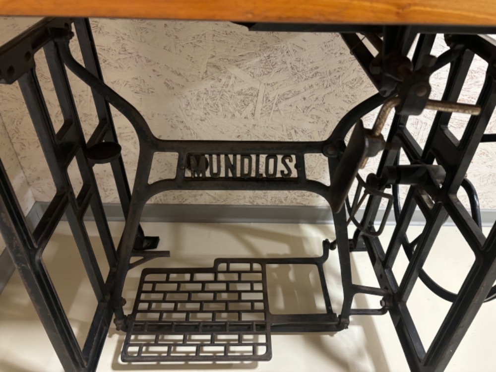 Šicí stroj Mundlos - 5