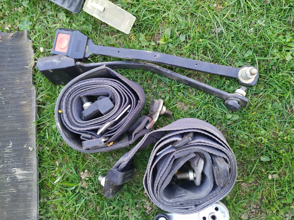 Moskvič mix dílů - 5