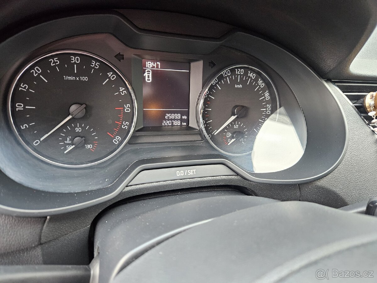 Škoda Octavia 3 1.6 TDI r.v. 2015 nová STK - 5