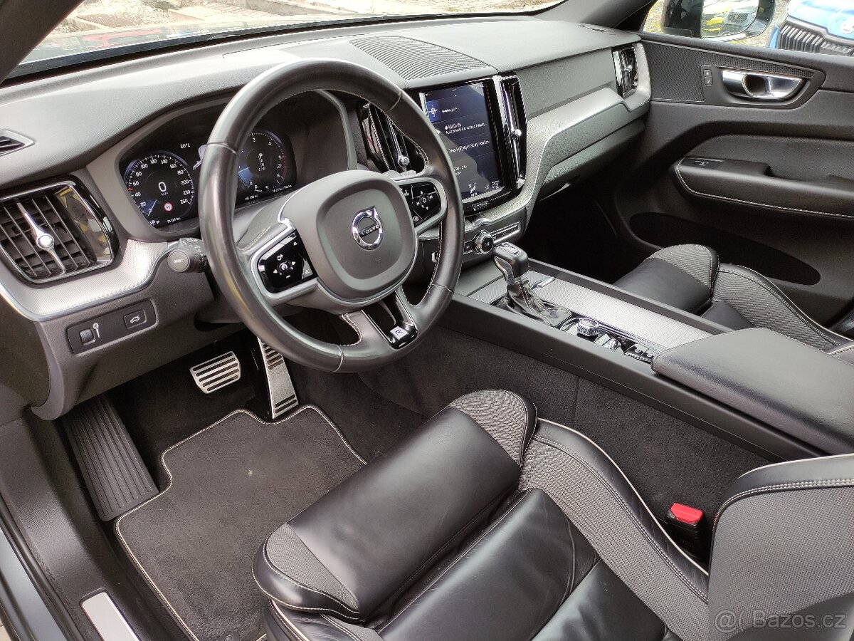 Volvo XC60 D4 R DESIGN FullLED KAMERA PANORAMA - 5