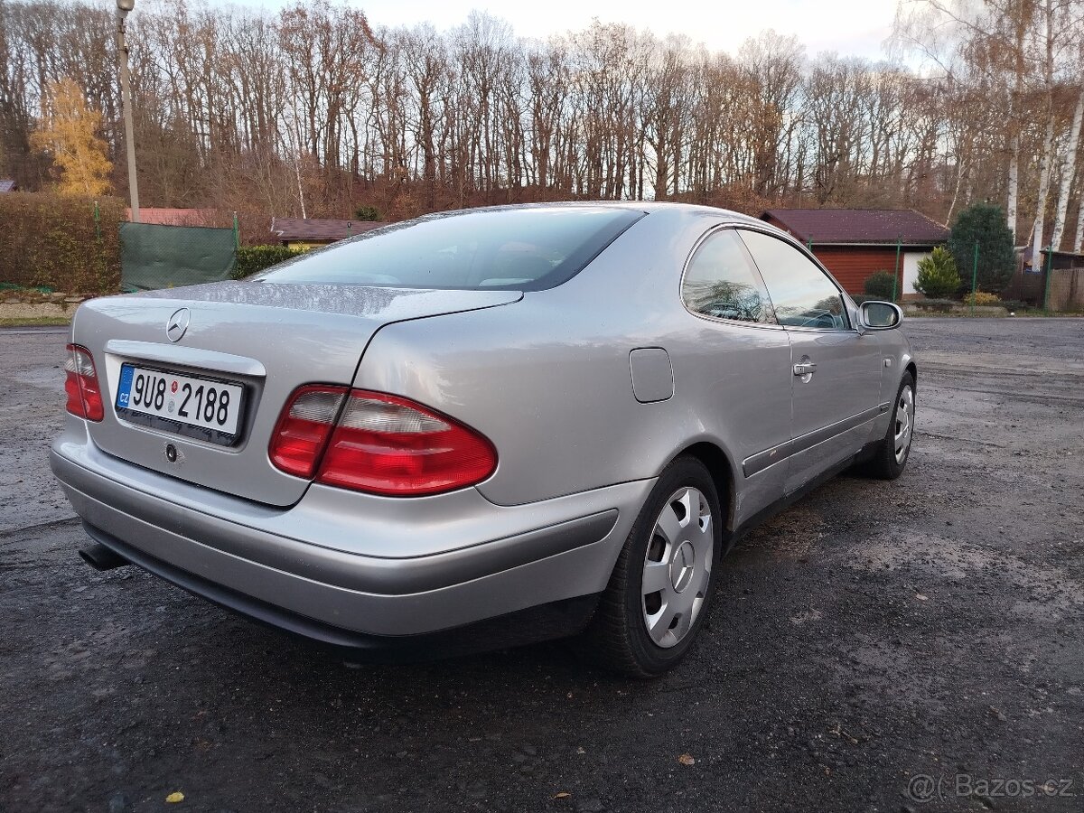 Mercedes-Benz CLK W208 - 5