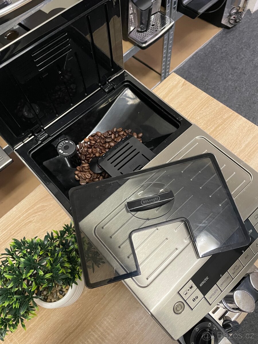 Kávovar De’Longhi PrimaDonna Deluxe - 5