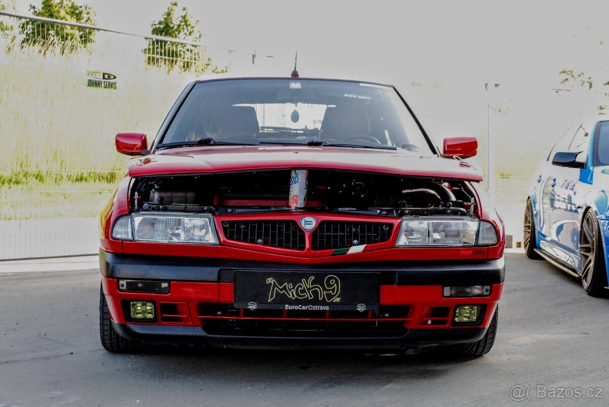 Lancia delta - 5
