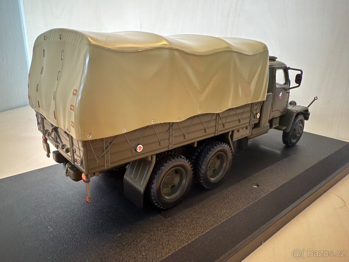 Praga V3S 1:43 (model) - 5