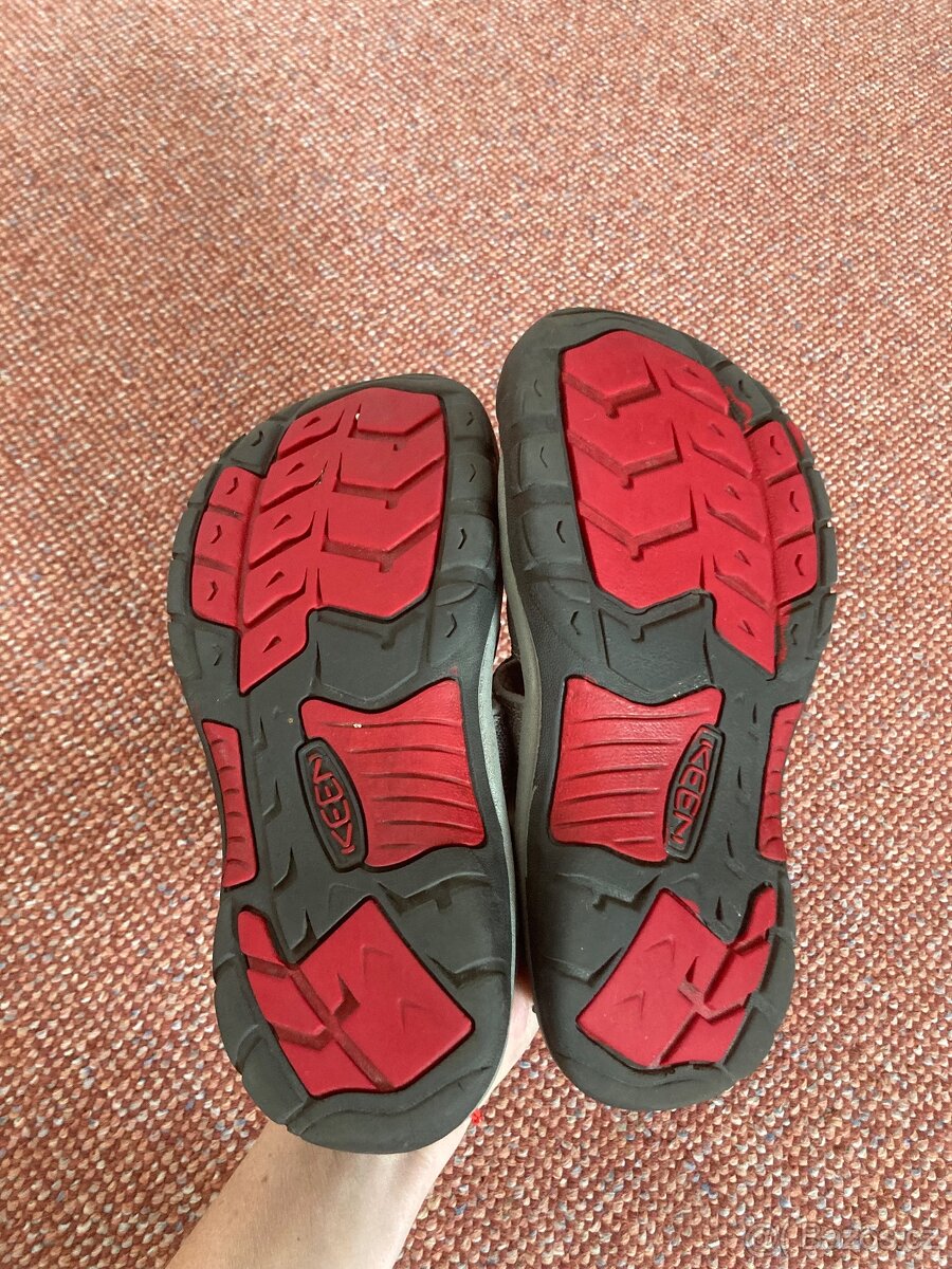 Chlapecké sandály Keen, vel. 35 - 5