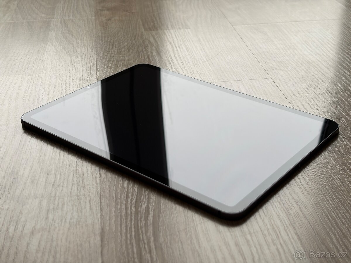 Apple iPad Pro 11 256Gb Wifi / Cellular + Smart Keyboard - 5