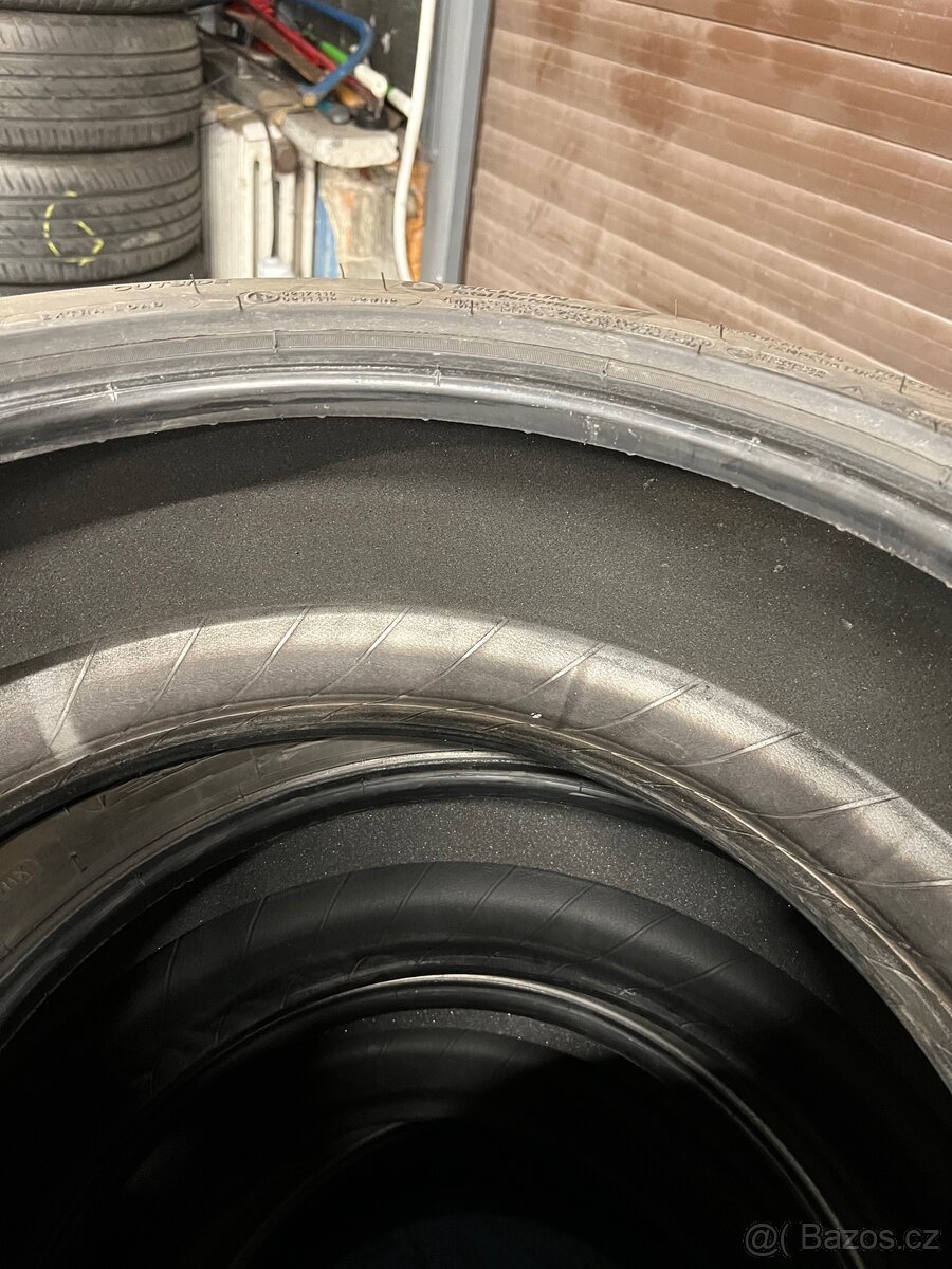 Michelin Pilot Sport 235/45 r18 - 5