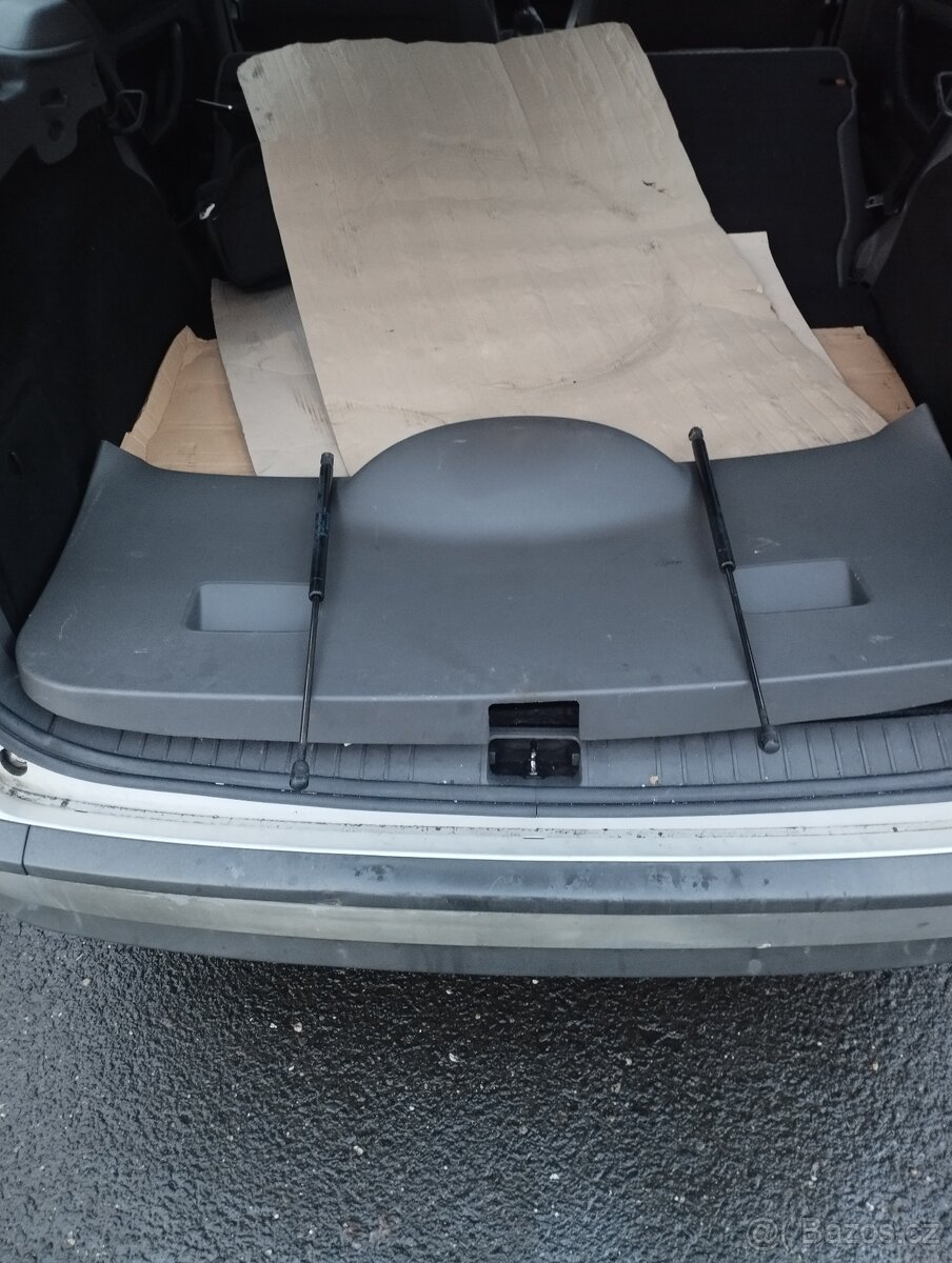 Páté dveře Ford Focus 2 rok.2007 - 5