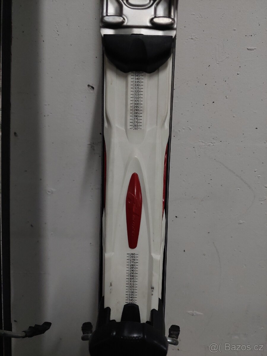 Slalomove zavodni lyze Volkl - 5