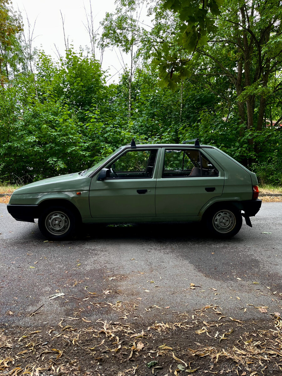 Škoda Favorit 136 LUX - 5