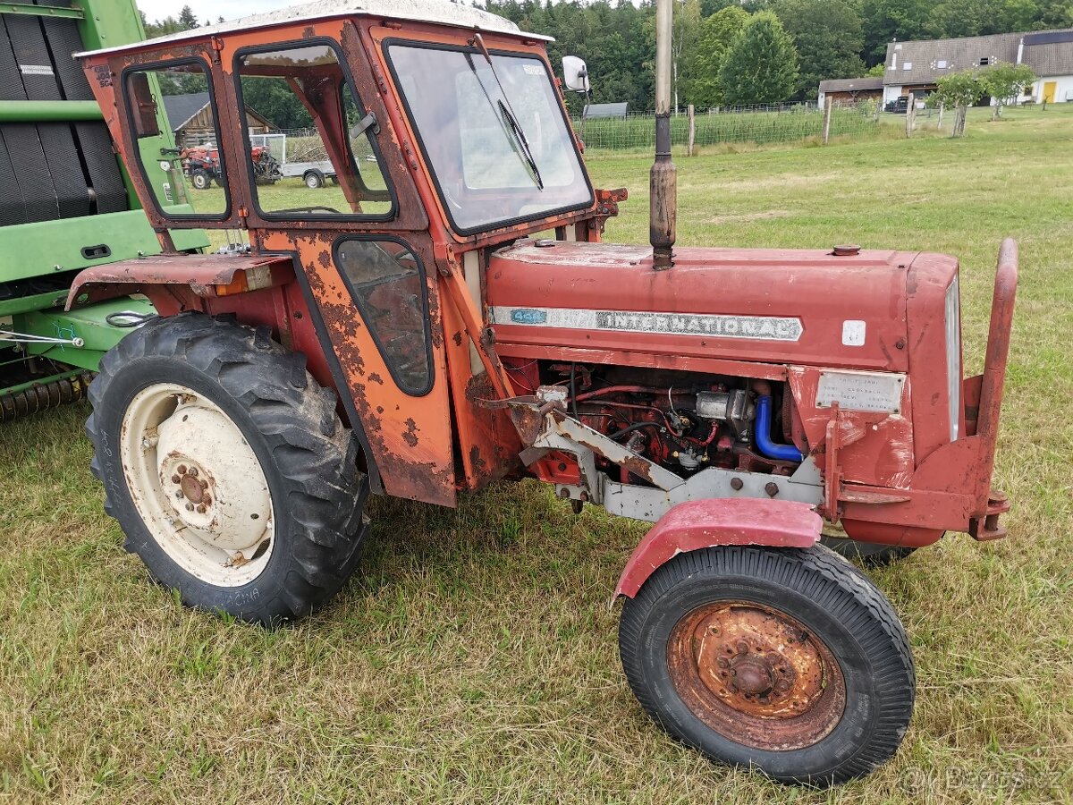 Traktor IHC 444 - 5