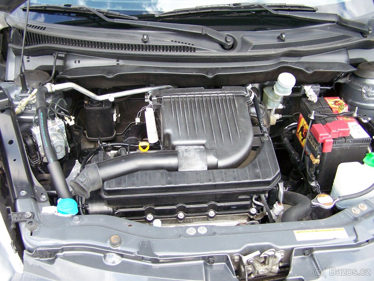 Suzuki Swift 4x4 1.2i 69kW r.v.2012 - 5