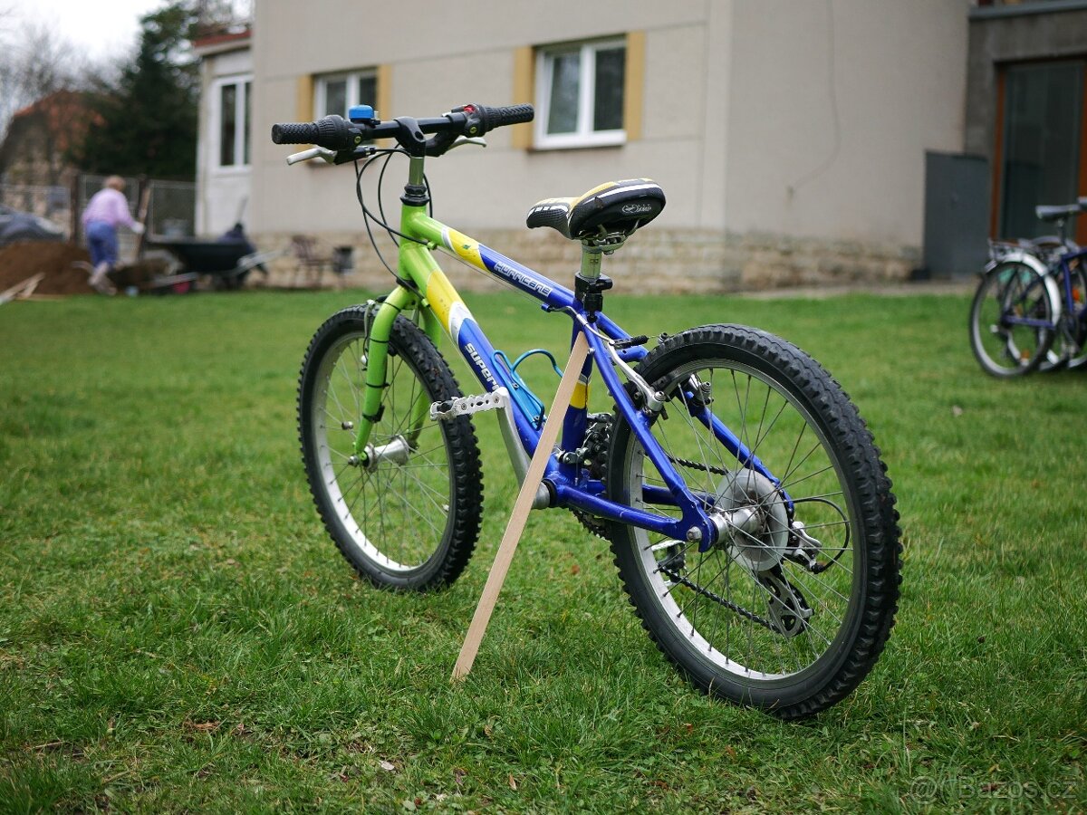 Superior Hurricane - 5