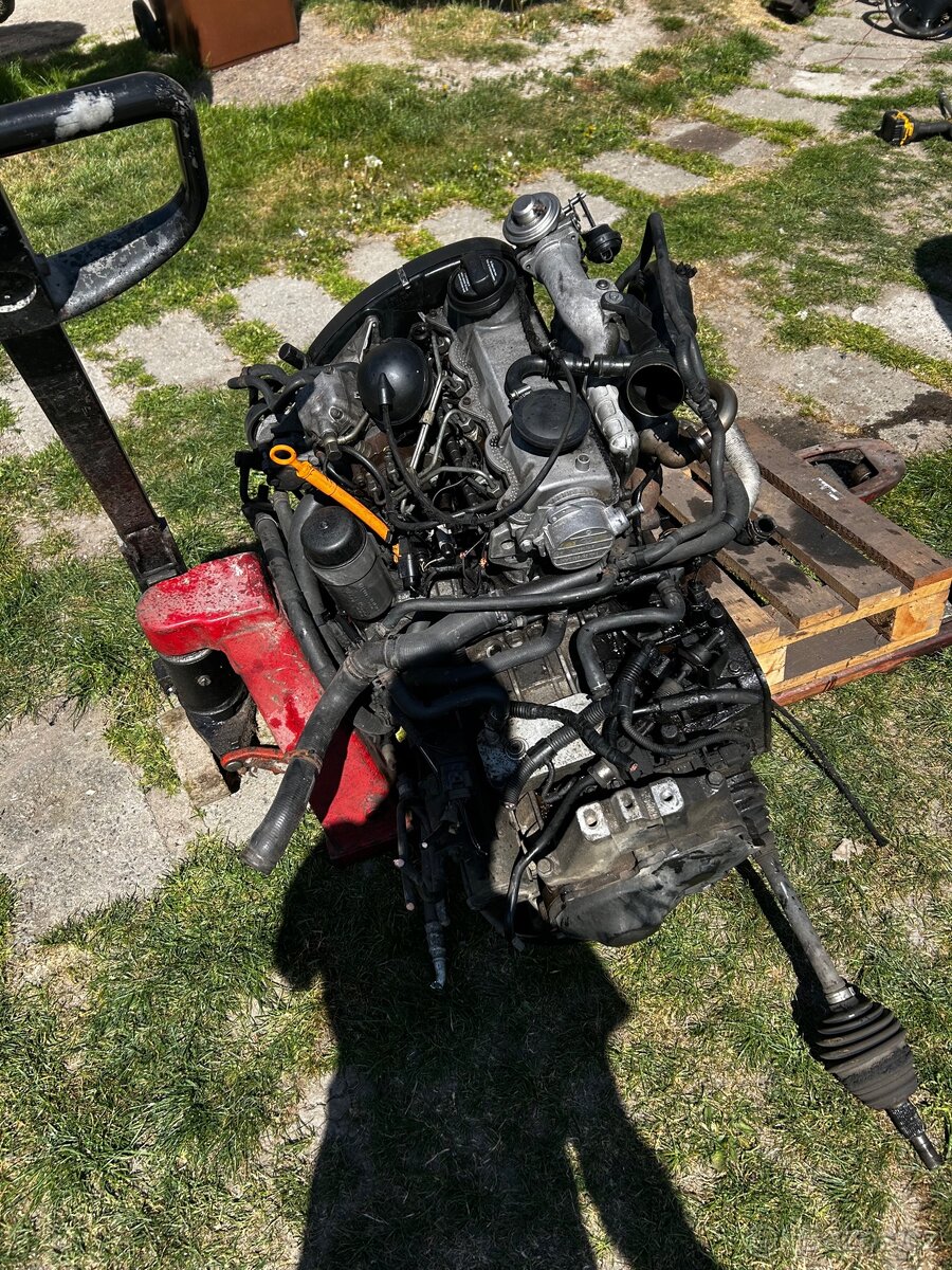 Motor Octavia 1.9 - 5