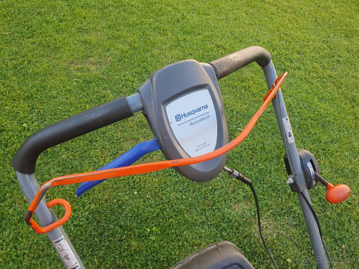 Benzinová sekačka Husqvarna. - 5