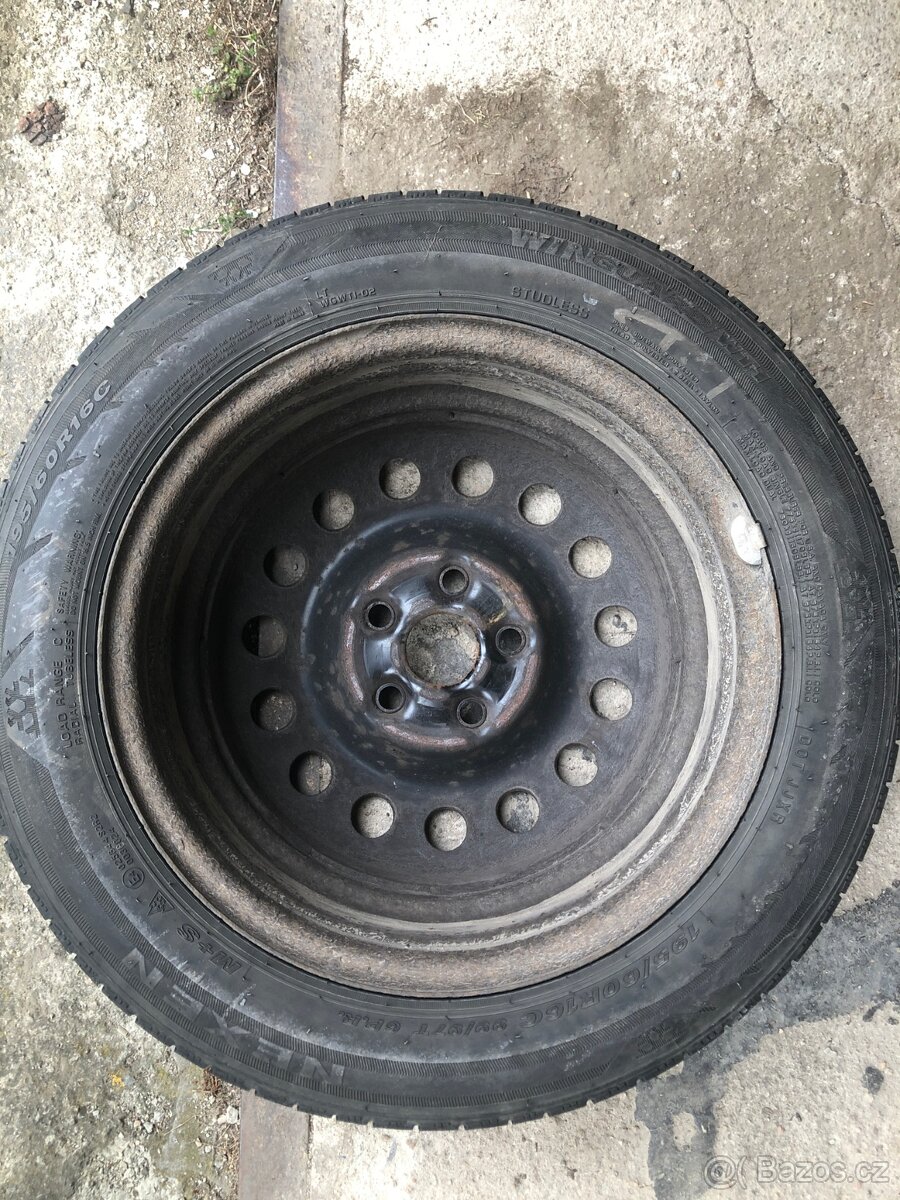 Prodám 4 zimní pneumatiky 195/60R16C na plechových discích - 5