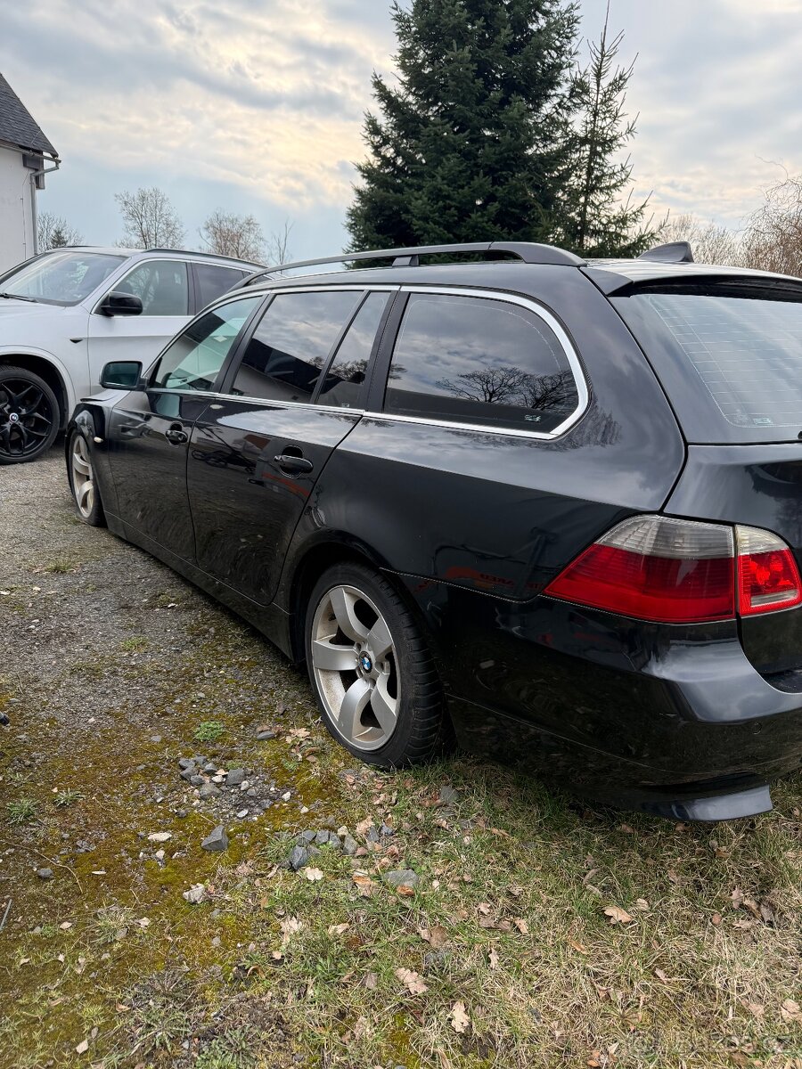 Náhradní díly e61 - 5