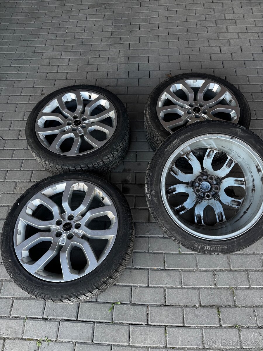 Kola 275/40 R22 Land Rover Range Rover