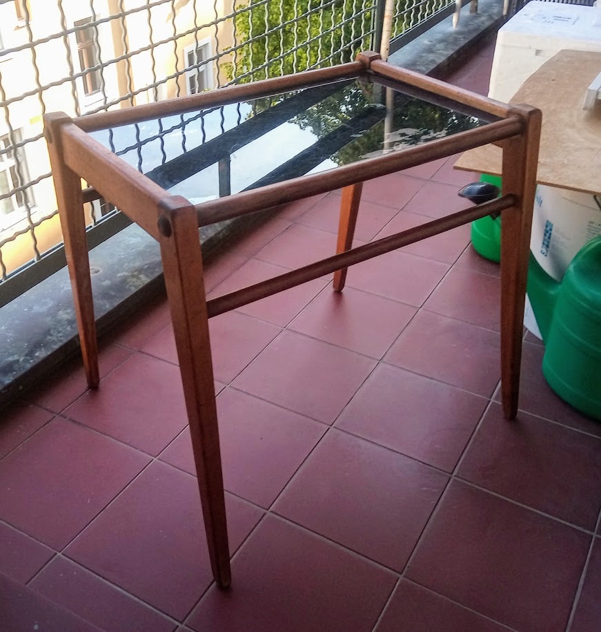 Starožitný stolek s černým sklem k renovaci - 5