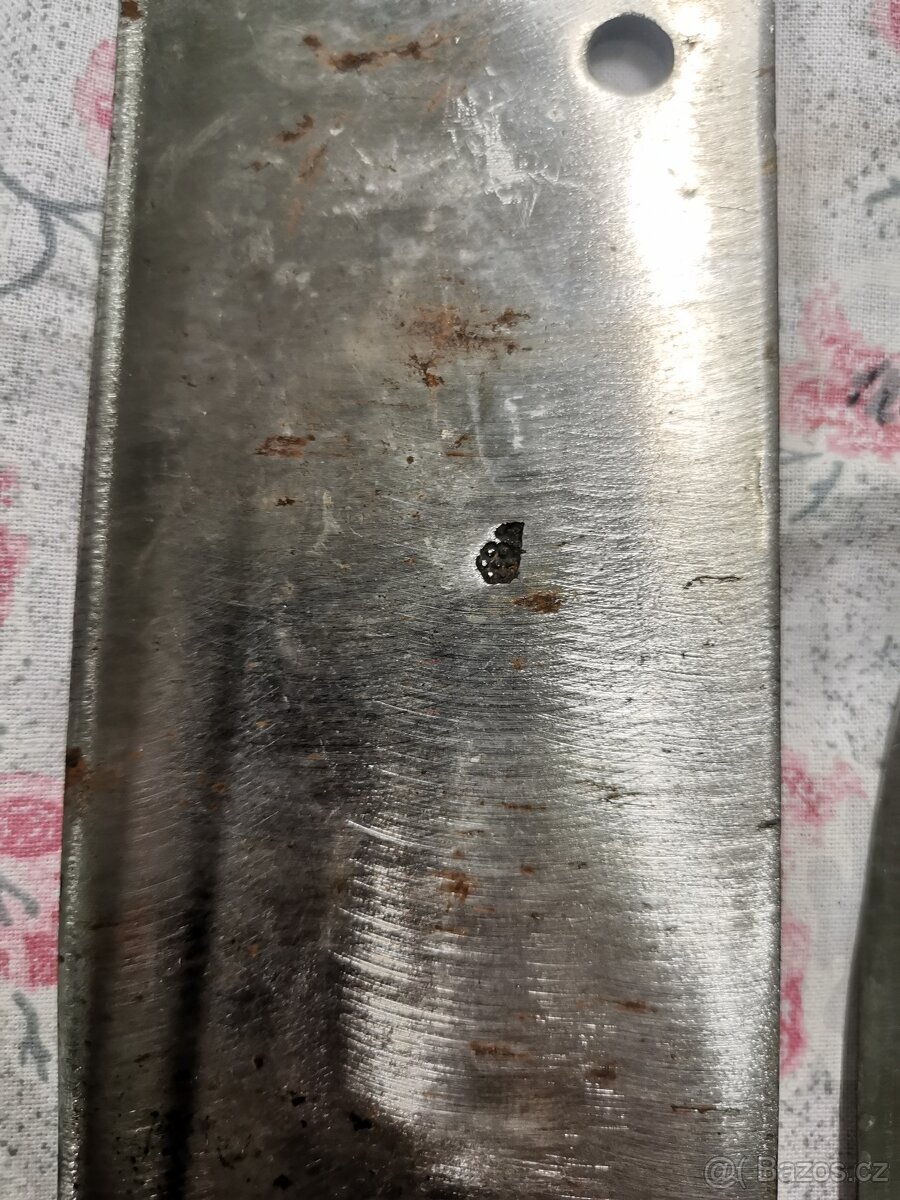 Řeznícke nože, sekáč, mlýnek. - 5