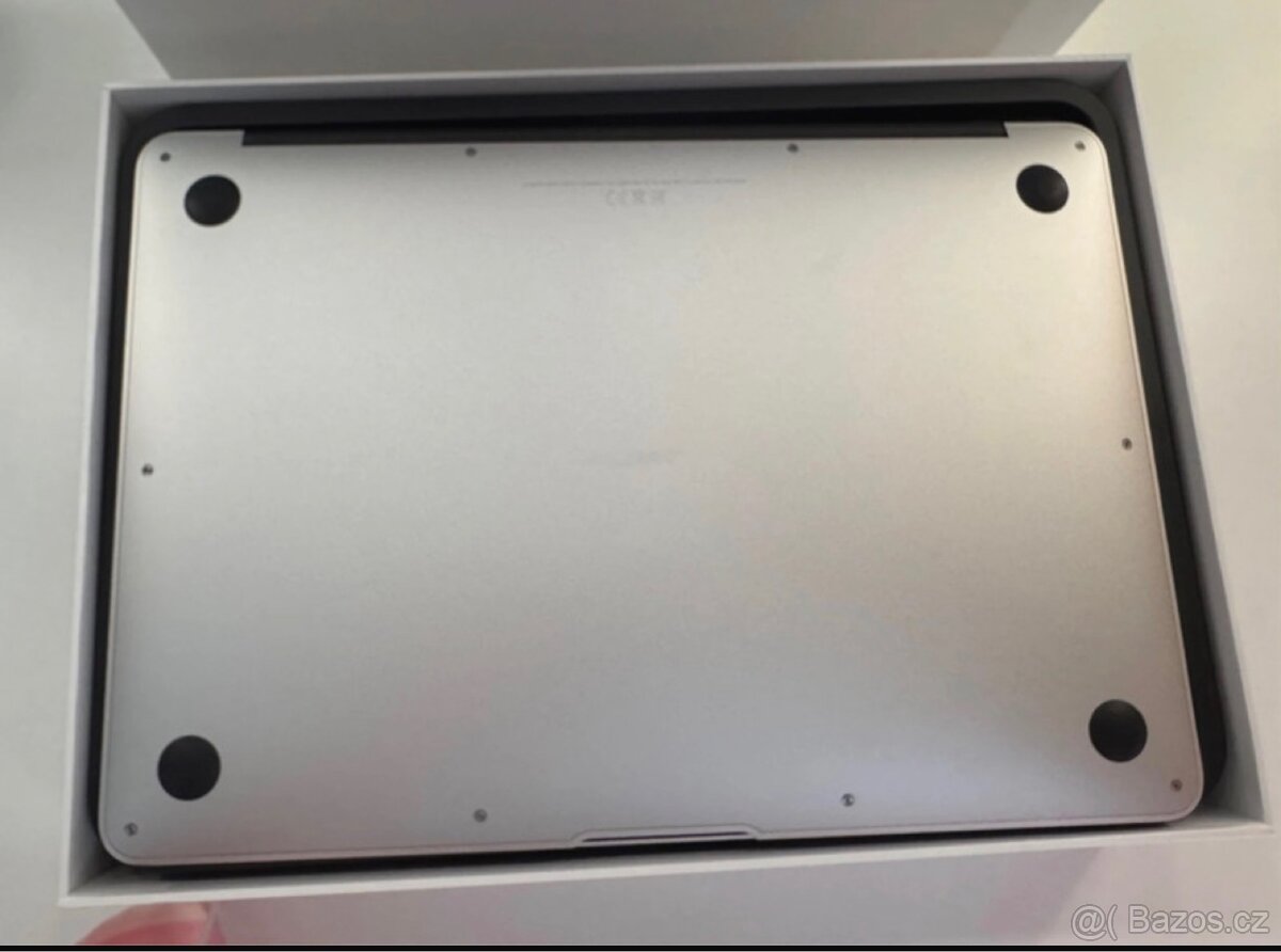 MacBook Air 13 2017 - 5