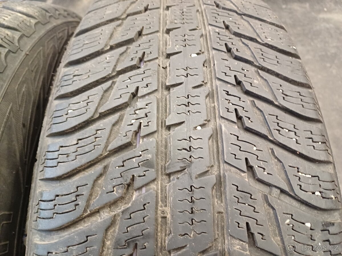 Zimní pneu Nokian 215/65/17 103H Extra Load - 5