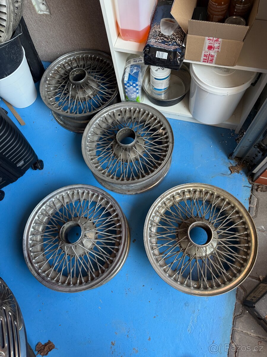 Drátěna kola jaguar E-type - 5