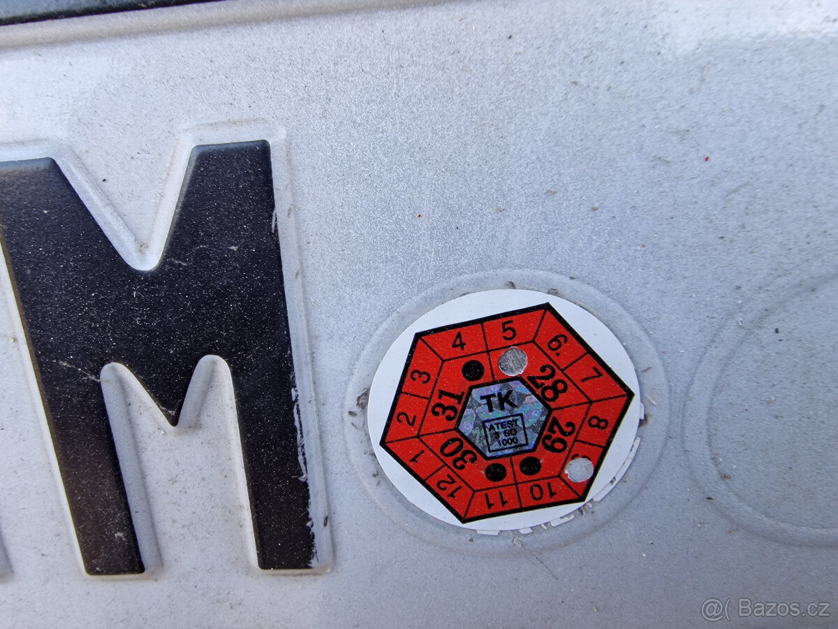 Motocykl SUZUKI GSF 600 - 5