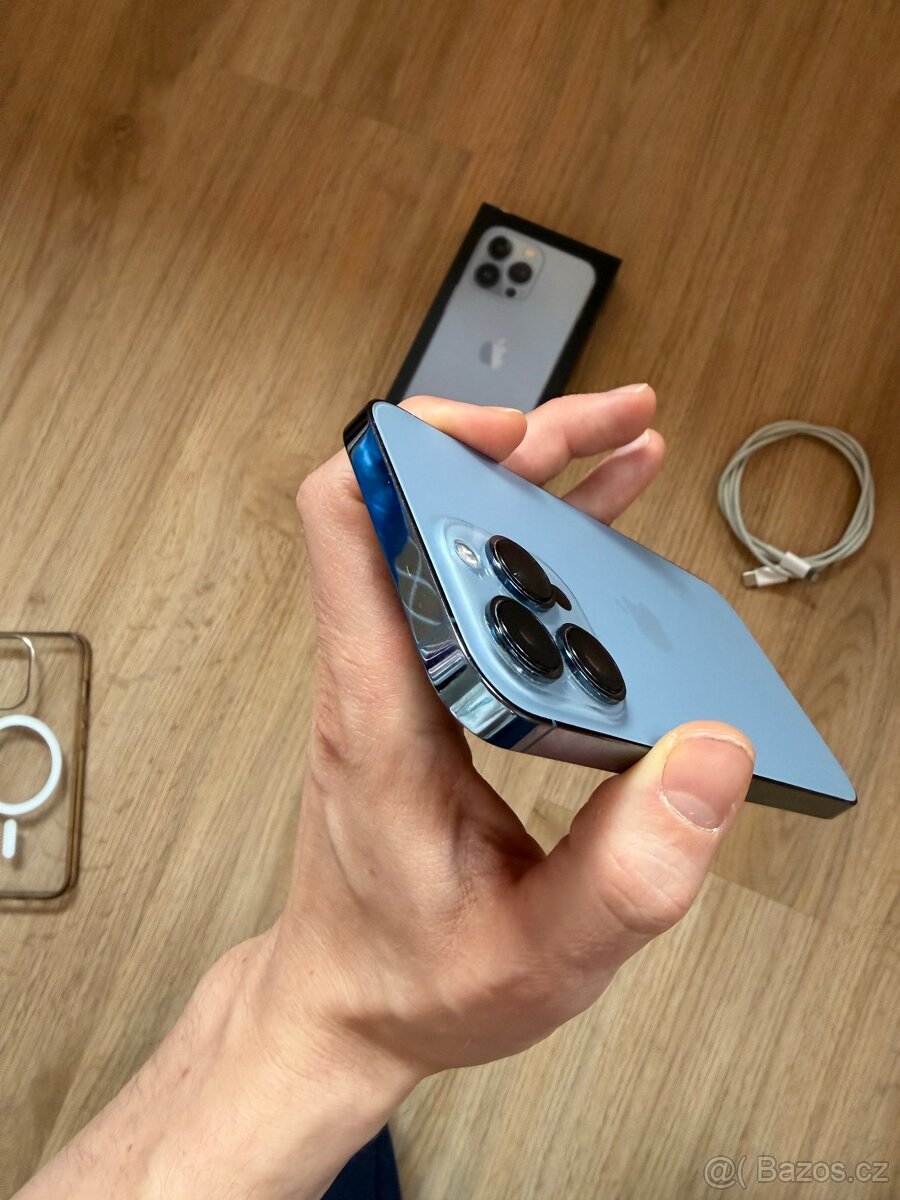 iPhone 13 Pro, 256 GB, barva Sierra Blue - 5